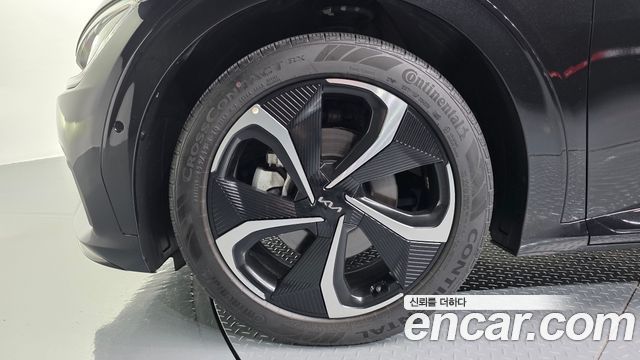Kia EV6 Long Range GT Line 2023 — фото 5