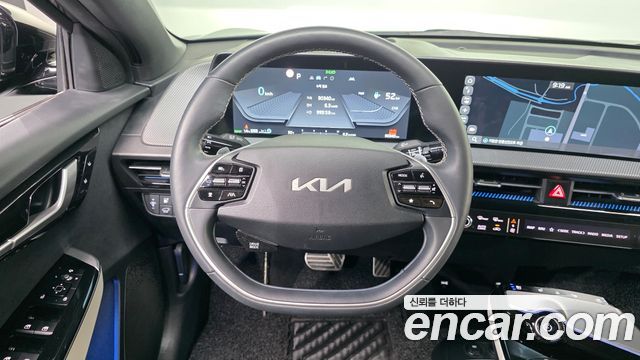 Kia EV6 Long Range GT Line 2023 — фото 13