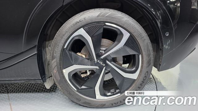 Kia EV6 Long Range GT Line 2023 — фото 21