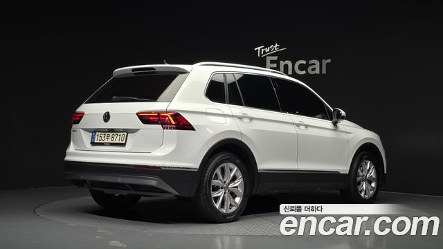 Volkswagen Tiguan (II) 2.0 TDI Premium 2020 — фото 2