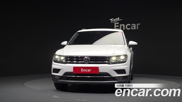 Volkswagen Tiguan (II) 2.0 TDI Premium 2020 — фото 3