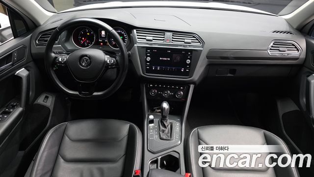 Volkswagen Tiguan (II) 2.0 TDI Premium 2020 — фото 7