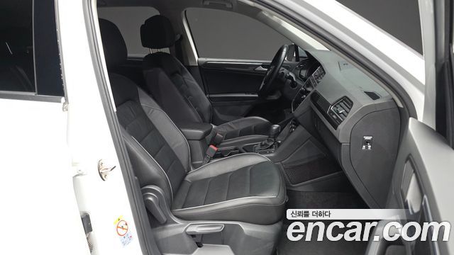 Volkswagen Tiguan (II) 2.0 TDI Premium 2020 — фото 11
