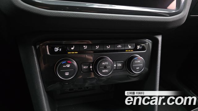 Volkswagen Tiguan (II) 2.0 TDI Premium 2020 — фото 18