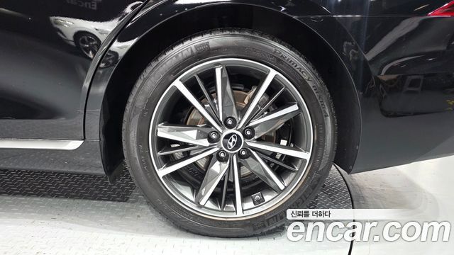 Hyundai Grandeur (IG) 2.5 Exclusice 2023 — фото 27