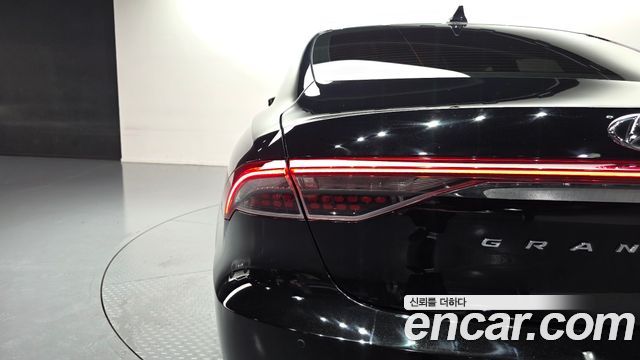 Hyundai Grandeur (IG) 2.5 Exclusice 2023 — фото 29