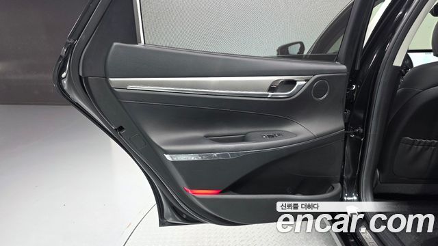 Hyundai Grandeur (IG) 2.5 Exclusice 2023 — фото 31