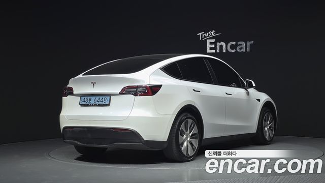 Tesla Model Y Standard Range RWD 2021 — фото 2