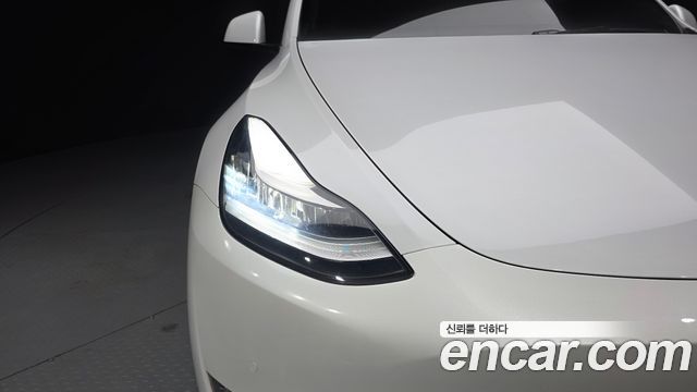 Tesla Model Y Standard Range RWD 2021 — фото 22