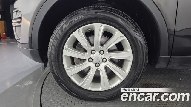 Land Rover Discovery Sport 2.0 TD4 SE 2016 — фото 5