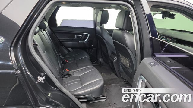 Land Rover Discovery Sport 2.0 TD4 SE 2016 — фото 12