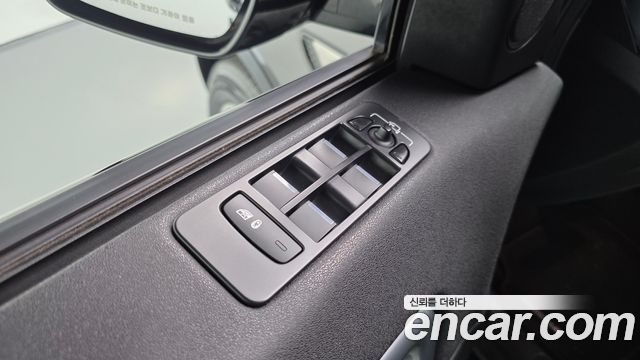 Land Rover Discovery Sport 2.0 TD4 SE 2016 — фото 19