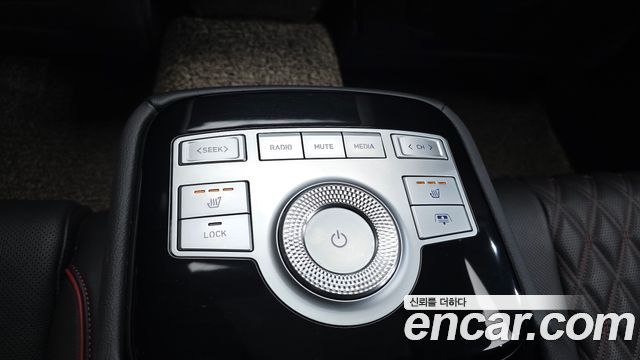 Genesis G80 (RG3) Gasoline 2.5 Turbo AWD 2022 — фото 24