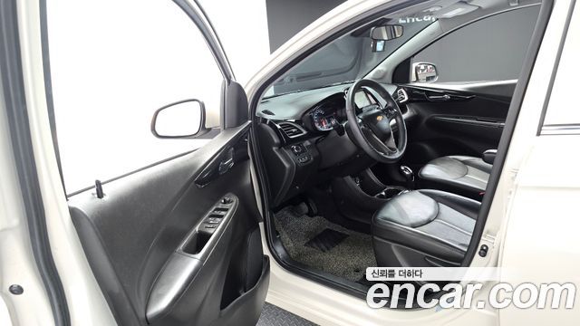 Chevrolet Spark Premier 2021 — фото 10