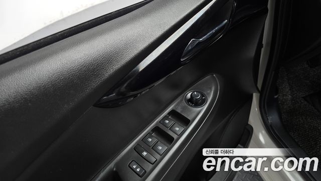 Chevrolet Spark Premier 2021 — фото 19