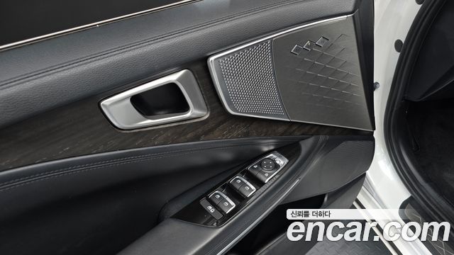 Kia K8 Hybrid Noblesse 2022 — фото 23
