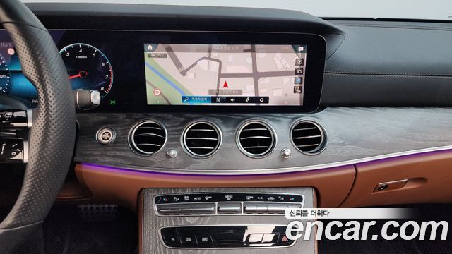 Mercedes-Benz E-Class (W213) E350 4MATIC AMG Line 2021 — фото 12