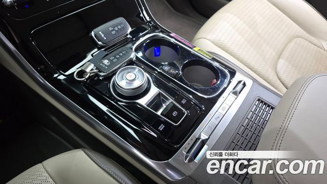 Kia Carnival (IV) Diesel 9-Seater Hi-Limousine Signature 2022 — фото 9