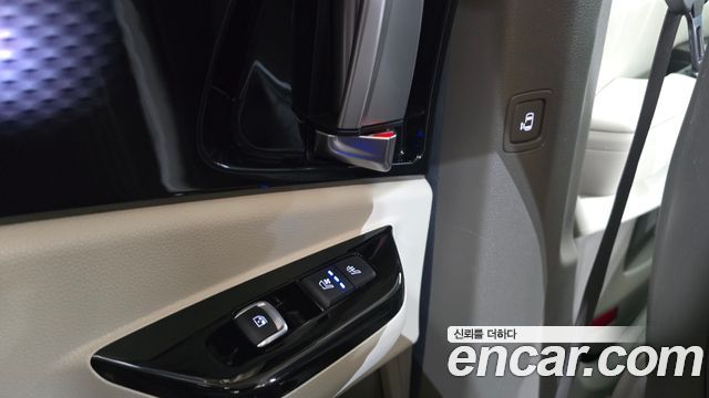 Kia Carnival (IV) Diesel 9-Seater Hi-Limousine Signature 2022 — фото 24