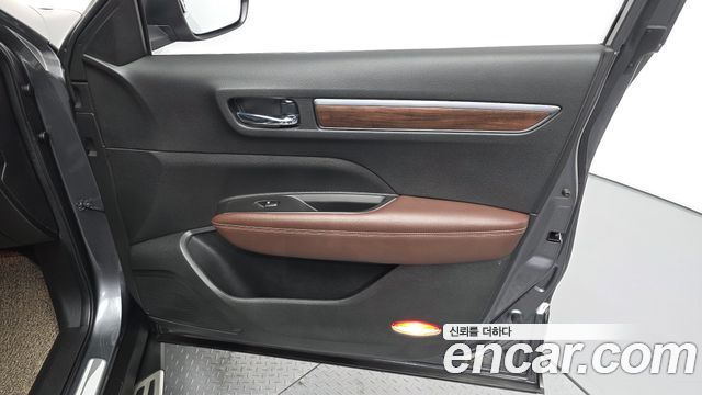 Renault Korea QM6 2.0 LPe RE Signature 2WD 2020 — фото 24