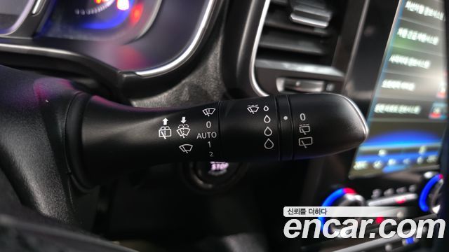 Renault Korea QM6 2.0 LPe RE Signature 2WD 2020 — фото 28
