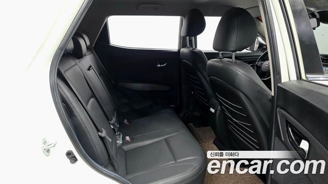 KG Mobility (SsangYong) Very New Tivoli Gasoline 1.5 2WD V3 2022 — фото 10