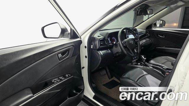 KG Mobility (SsangYong) Very New Tivoli Gasoline 1.5 2WD V3 2022 — фото 12