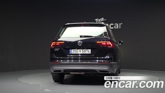 Volkswagen Tiguan (II) 2.0 TDI Prestige 2018 — фото 4