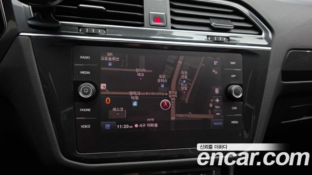 Volkswagen Tiguan (II) 2.0 TDI Prestige 2018 — фото 15