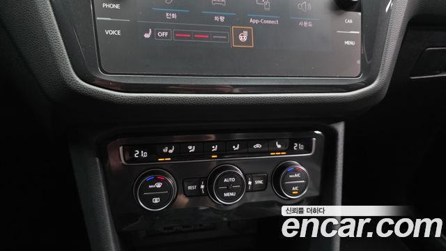 Volkswagen Tiguan (II) 2.0 TDI Prestige 2018 — фото 17