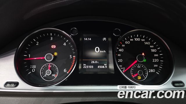 Volkswagen CC 2.0 TDI BlueMotion 2016 — фото 8