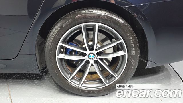 BMW 5 Series (G30) 520i M Sport 2022 — фото 5