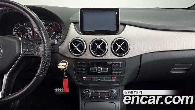 Mercedes-Benz B-Class (W246) B200 CDI Blue efficiency Sport pack 2013 — фото 24