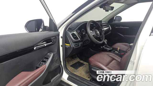 Kia Seltos Diesel 1.6 2WD Prestige 2020 — фото 10