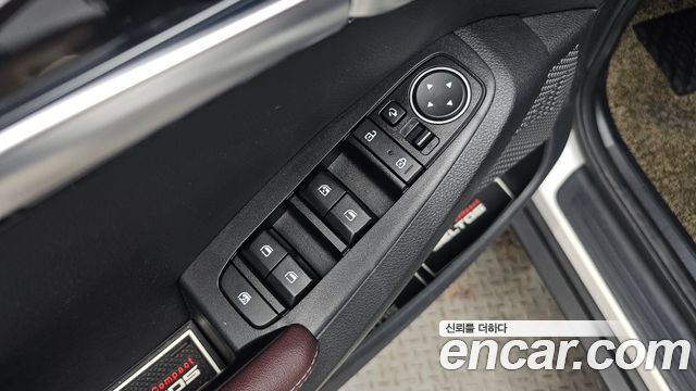 Kia Seltos Diesel 1.6 2WD Prestige 2020 — фото 12