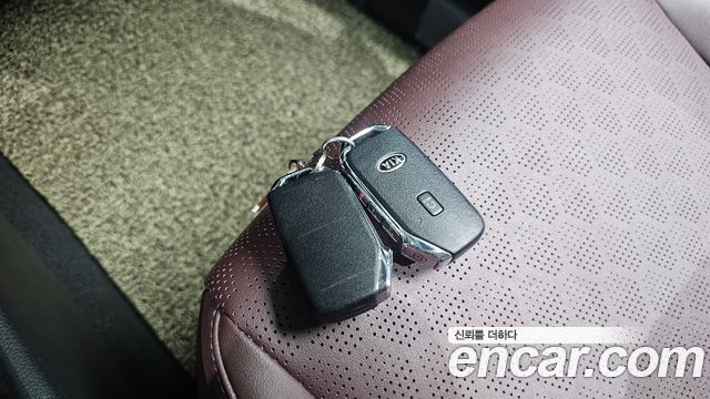 Kia Seltos Diesel 1.6 2WD Prestige 2020 — фото 19
