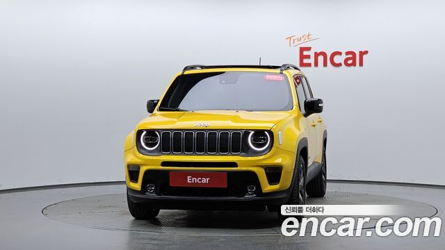 Jeep Renegade 1.3 Limited 2023 — фото 3