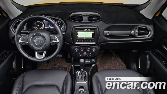 Jeep Renegade 1.3 Limited 2023 — фото 7