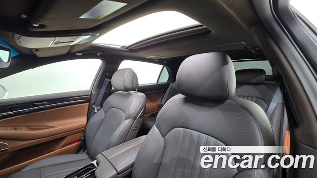 Genesis G90 3.8 AWD Luxury 2019 — фото 12