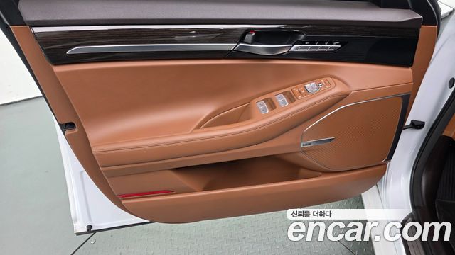 Genesis G90 3.8 AWD Luxury 2019 — фото 24