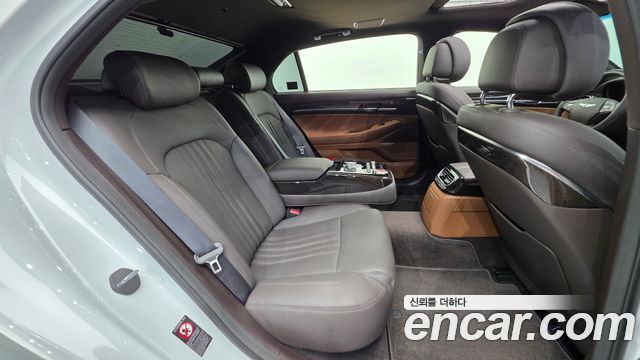 Genesis G90 3.8 AWD Luxury 2019 — фото 33