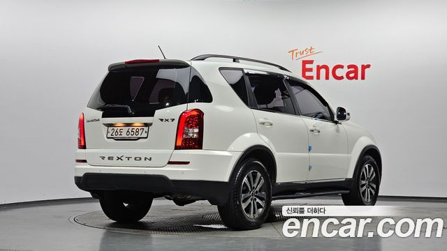 KG Mobility (SsangYong) Rexton W 2.0 2WD RX7 Luxury 2015 — фото 2