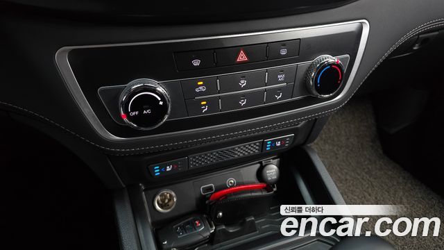 KG Mobility (SsangYong) Rexton Sports Khan Diesel 2.2 4WD Prestige Special (5-Link) 2020 — фото 17