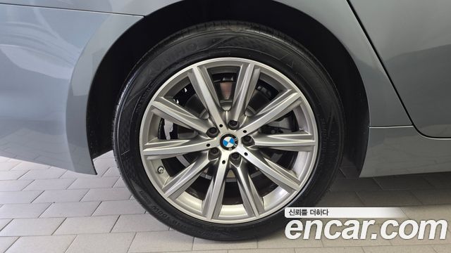 BMW 5 Series (G30) 520i Luxury 2018 — фото 5
