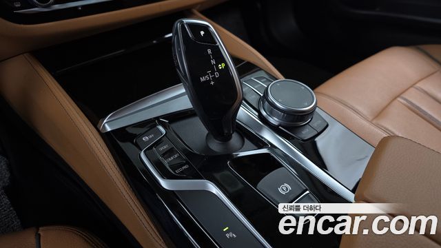 BMW 5 Series (G30) 520i Luxury 2018 — фото 9