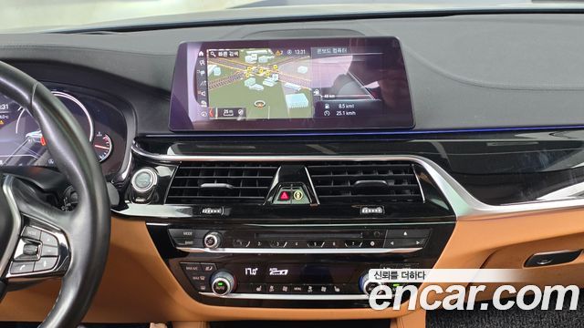 BMW 5 Series (G30) 520i Luxury 2018 — фото 12