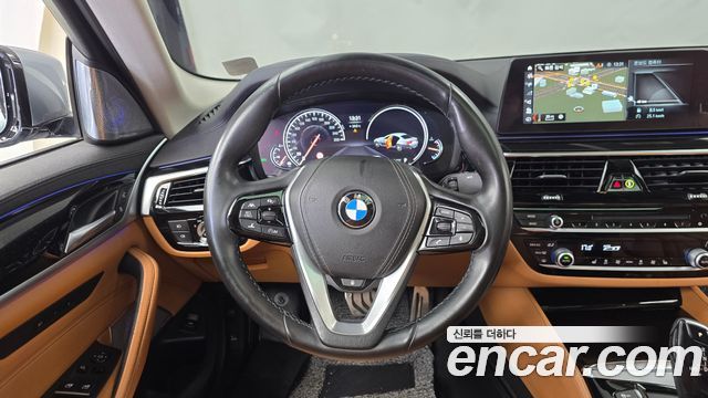 BMW 5 Series (G30) 520i Luxury 2018 — фото 13