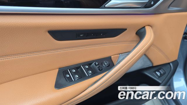 BMW 5 Series (G30) 520i Luxury 2018 — фото 28