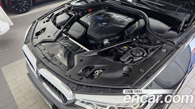BMW 5 Series (G30) 530i M Sport Package 2017 — фото 6
