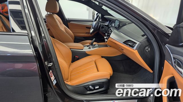 BMW 5 Series (G30) 530i M Sport Package 2017 — фото 11